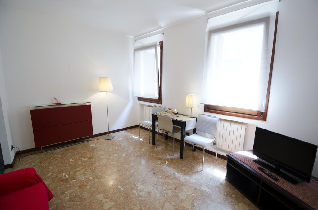 Carampane - Your Nice Flat Near Rialto Bridge Venesia Bagian luar foto