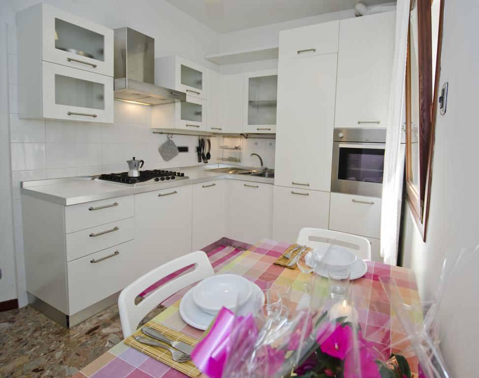 Carampane - Your Nice Flat Near Rialto Bridge Venesia Bagian luar foto